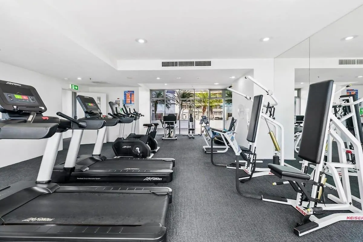 Coastal Harbour Lights -Pool Gym & Prime Location Lejlighed Cairns
