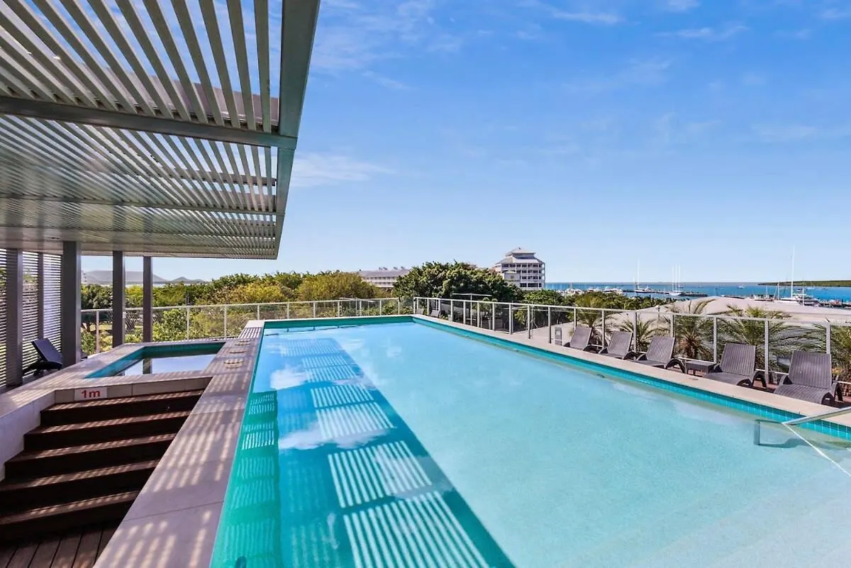 Appartement Coastal Harbour Lights -Pool Gym & Prime Location à Cairns Australie