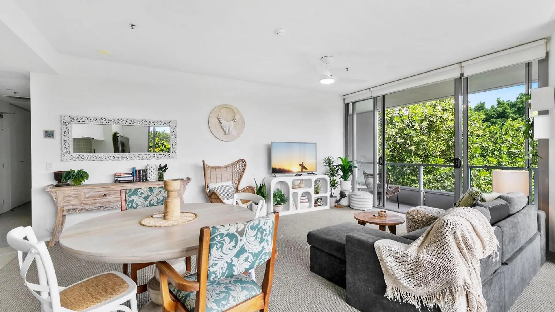 Appartement Coastal Harbour Lights -Pool Gym & Prime Location à Cairns